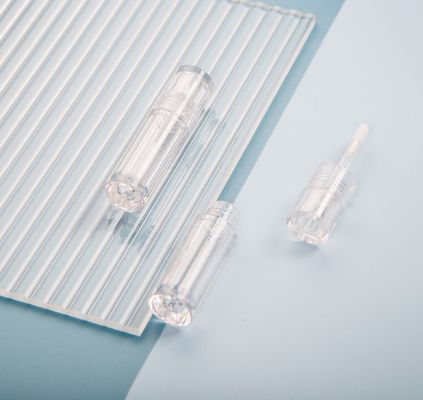 سعر جيد التسليم المباشر من المصنع أوعية أنابيب واضحة لمعان الشفاه وتعبئة حاوية مستحضرات التجميل الانترنت